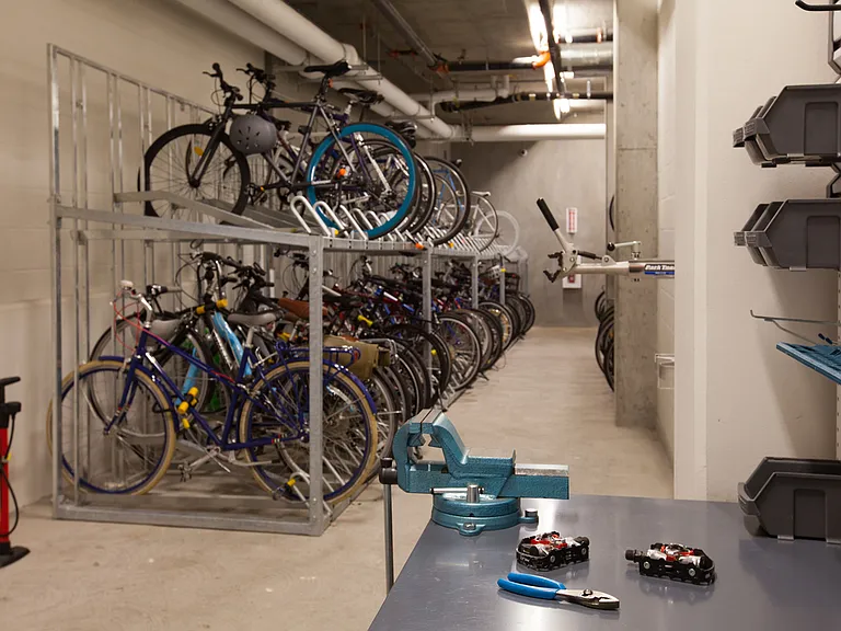 Vara bike storage