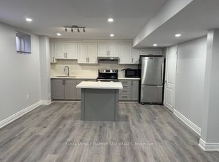 16 Elsinore St, Brampton, ON L7A1P2