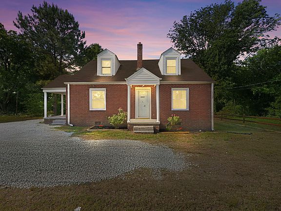 4th image of 1410 Sharpe Rd