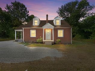 1410 Sharpe Rd, Burlington, NC 27217