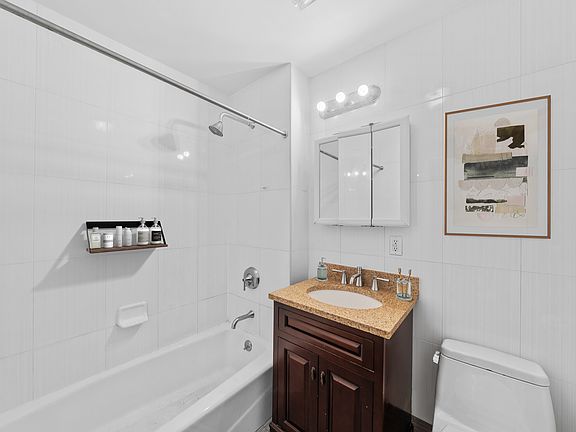 5th image of 599 W 176th St APT 6