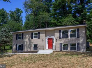 7 Dogwood Ln, Willow Street, PA 17584