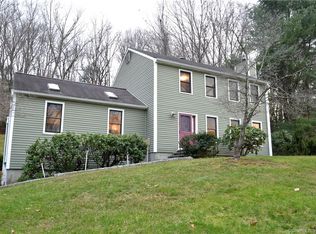 170 Walnut Tree Hill Rd, Sandy Hook, CT 06482