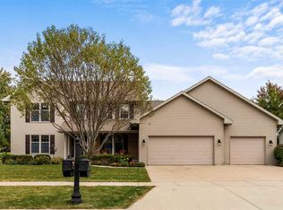 5008 N Silentwind Way, Appleton, WI 54913
