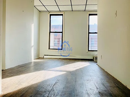 Rented by Blue Egg Realty Corp | media 27