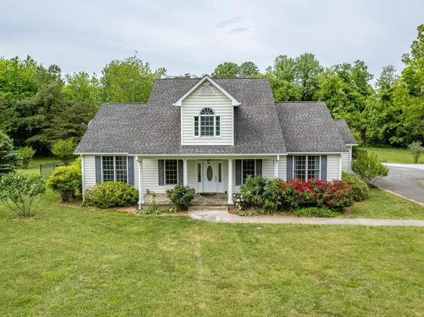 1115 Winewood Rd, Forest, VA 24551