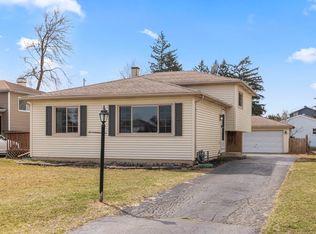 1056 S Grace St, Lombard, IL