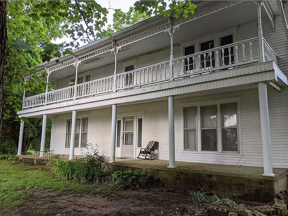 105 S Spruce St, Tompkinsville, KY 42167 Zillow