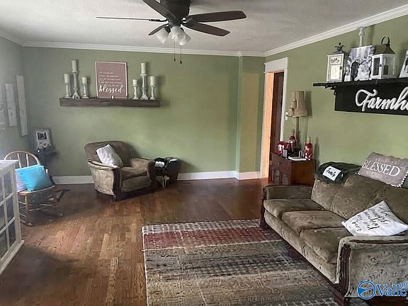 3rd image of 17559 Sewell Rd