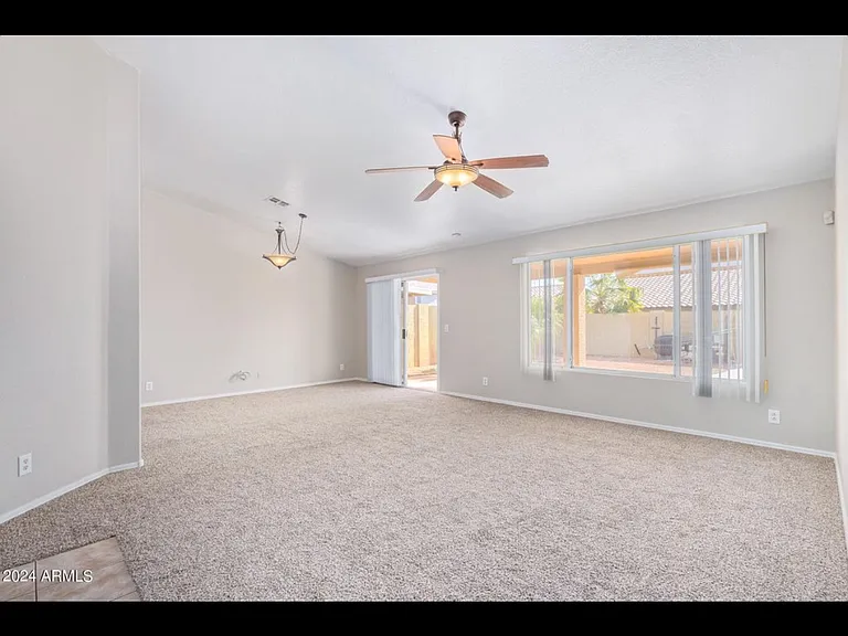 149 W Ivanhoe St — Photo 3
