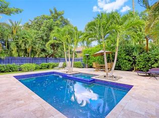 1199 9th Ave N, Naples, FL 34102