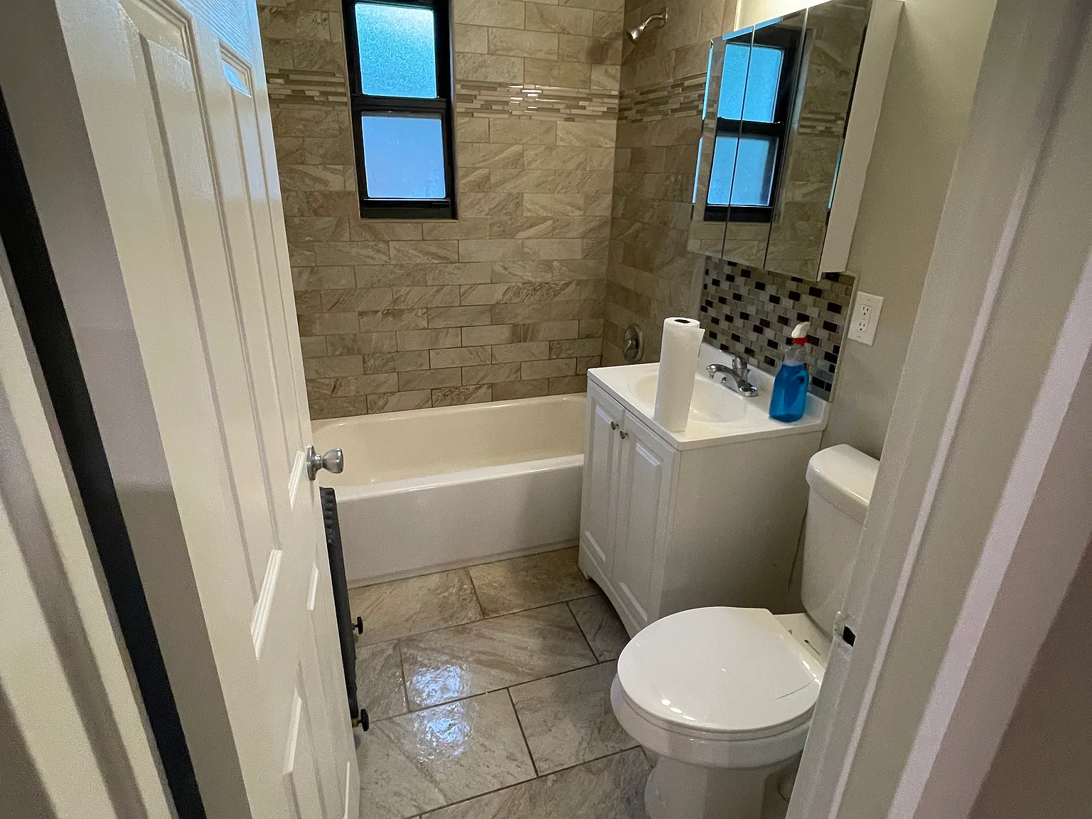 65 Arcadia Rd — Photo 3