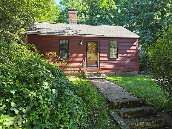 4th image of 25 Elm St #0