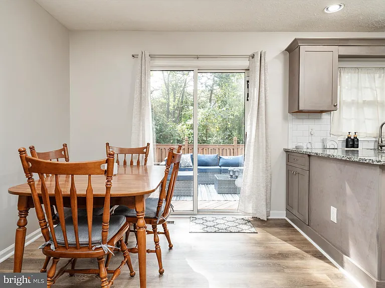 2139 Commissary Cir — Photo 11