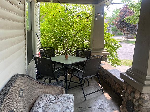 5th image of 100 Gold Ave NW