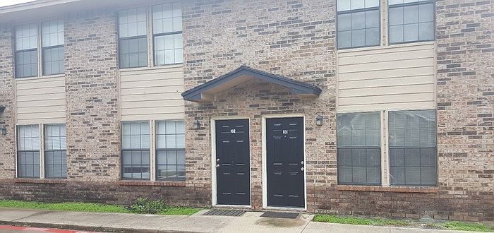 1st image of 600 Grand Ave