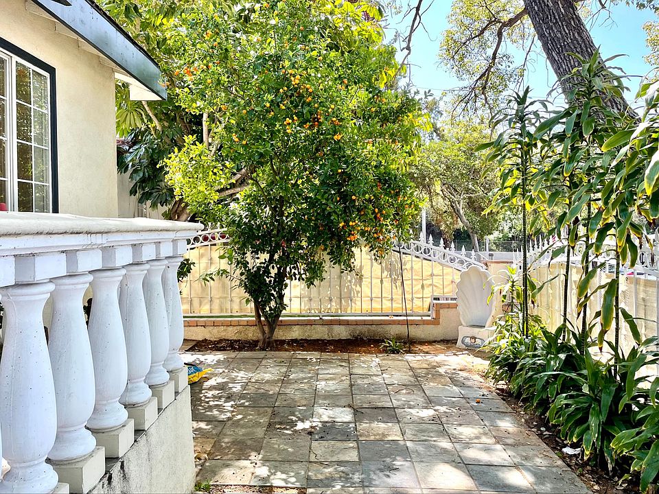 1st image of 3033 Perlita Ave