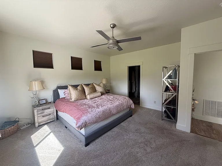 631 Cameron Loop — Photo 10