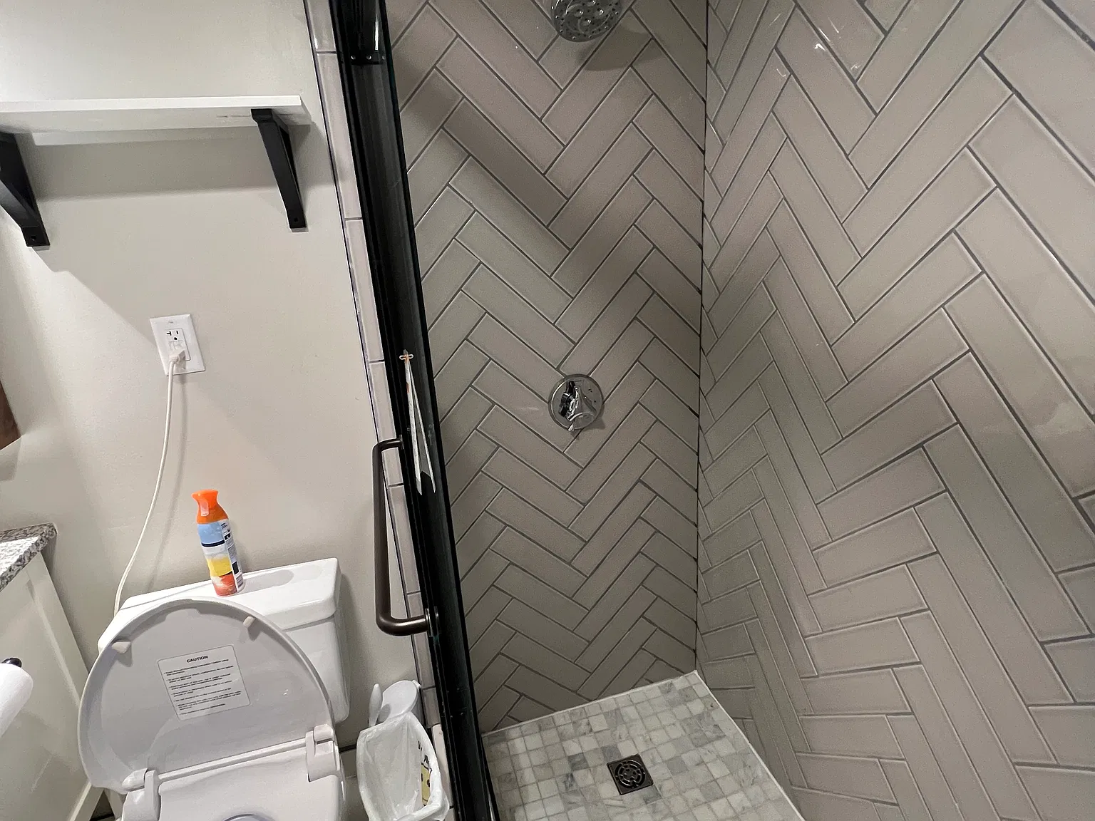 2 bed, 762 sqft, $3,000 — Photo 3