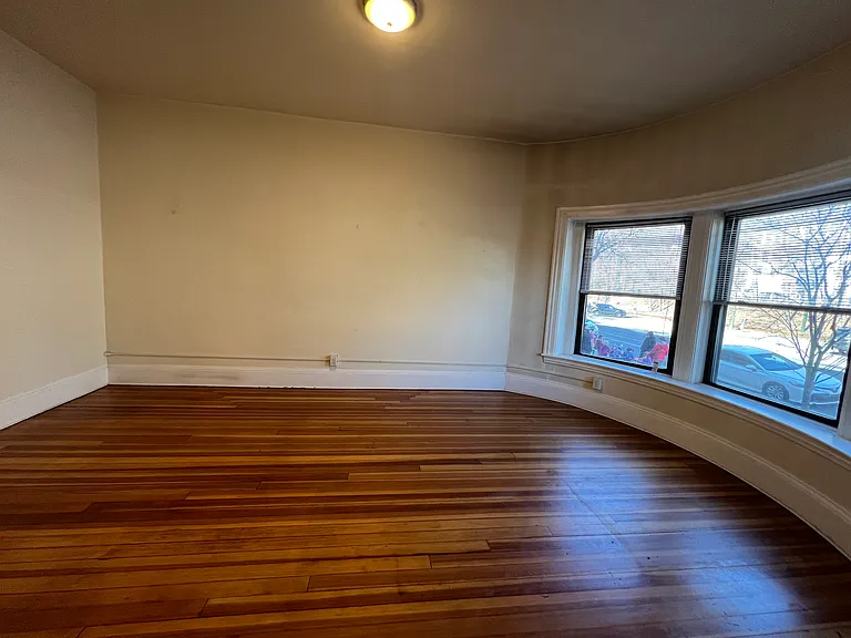 1463 Beacon St #11D — Photo 6