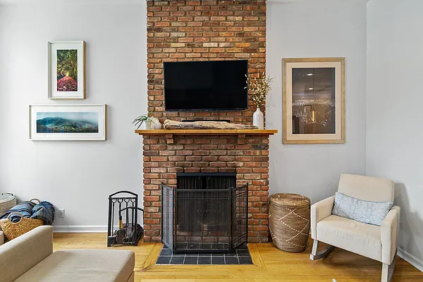 Sold by Owner | media 17