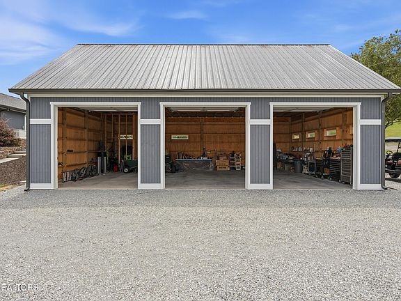 56th image of 401 Gholdston Dr