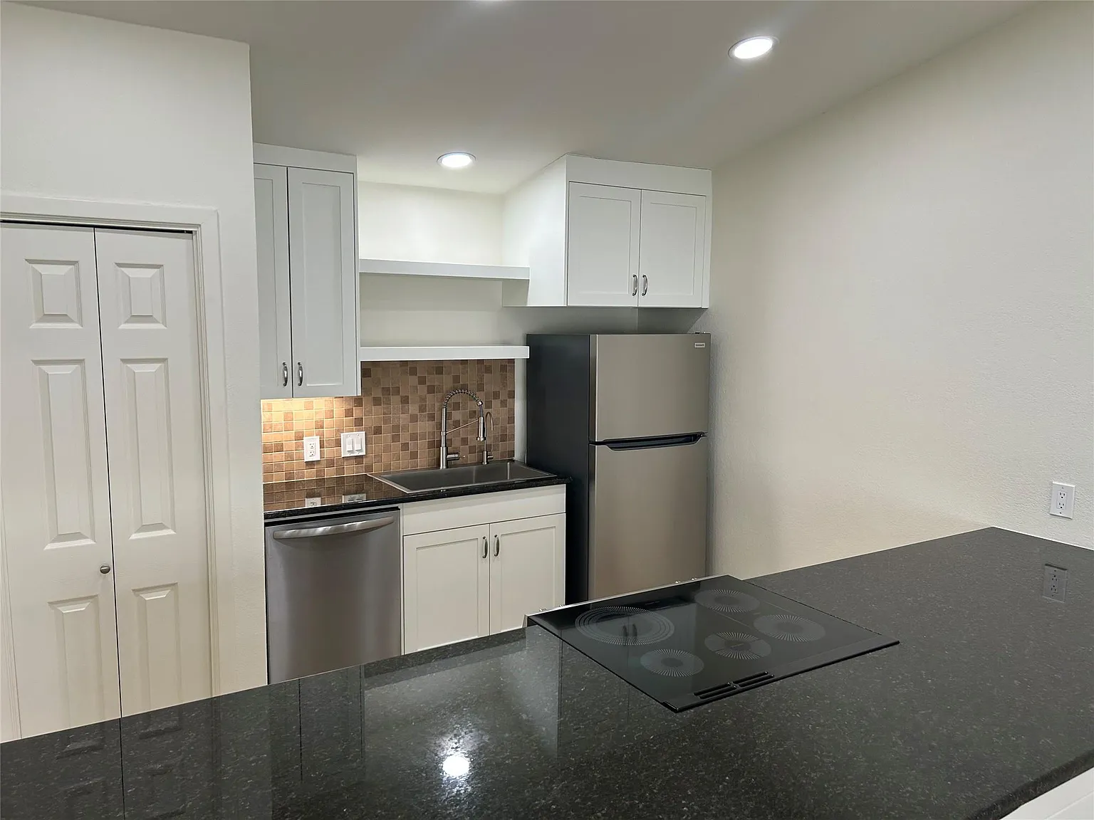 2 bed, 2.0 bath, 1243 sqft, $2,150 — Photo 4