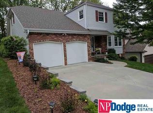 609 Louisiane Cir, Bellevue, NE 68005