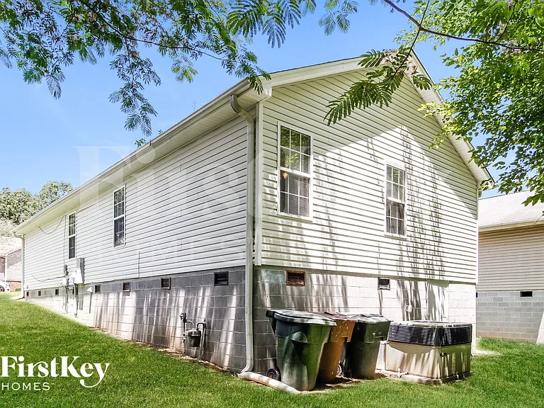 713 Garrett St — Photo 18