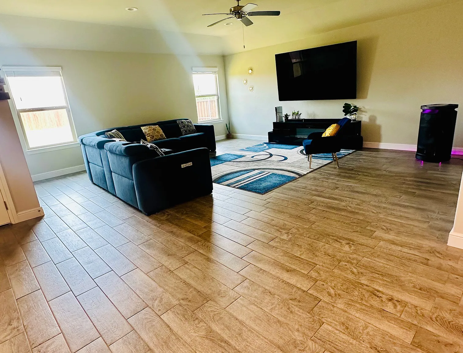 4 bed, 2188 sqft, $3,125 — Photo 2