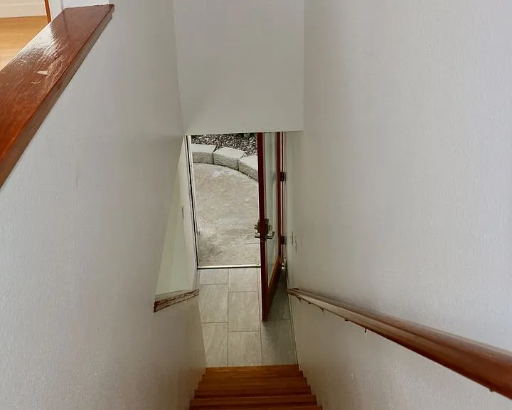 125 Hillcrest Drive — Photo 9