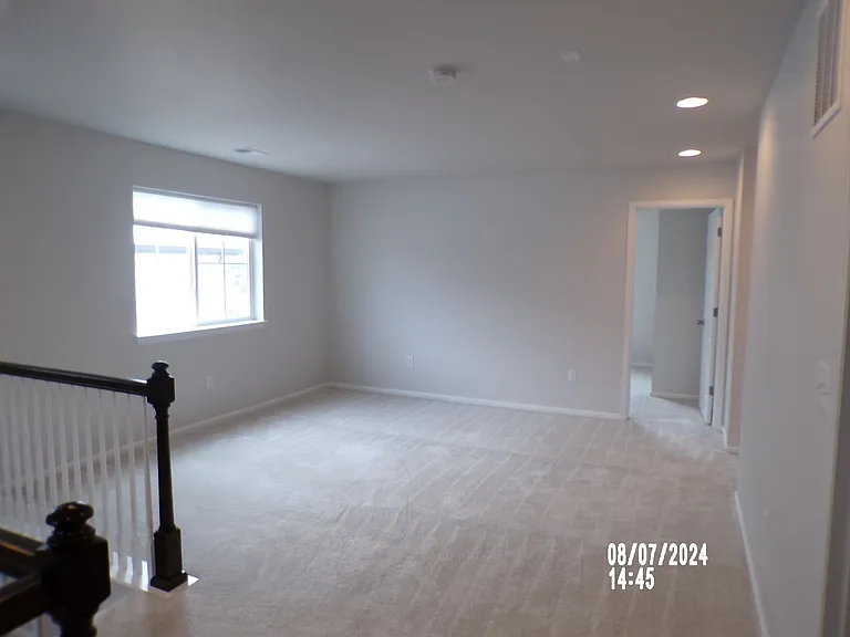 979 Oleander St — Photo 8