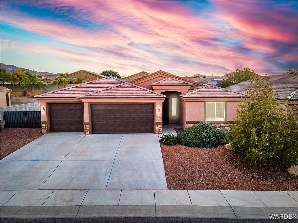 1st image of 3292 Laramie Avenue