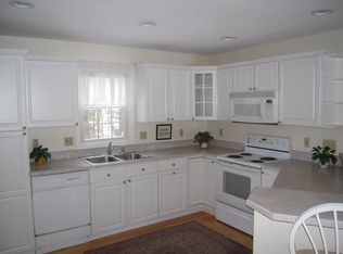 71 Greenfield Rd, Essex Junction, VT 05452