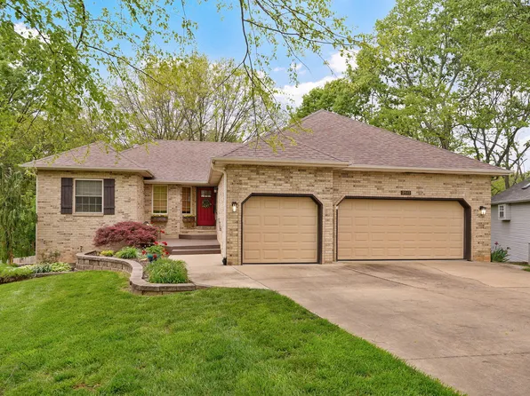 2512 W Arlington Street, Springfield, MO 65810