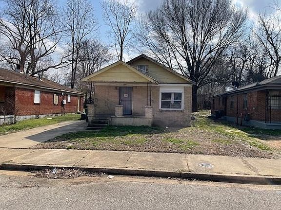 3rd image of 1461 E Waldorf Ave