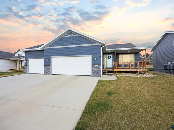 3900 S Pisidian Ave, Sioux Falls, SD 57110