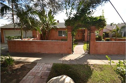 1st image of 8806 Oakdale Ave