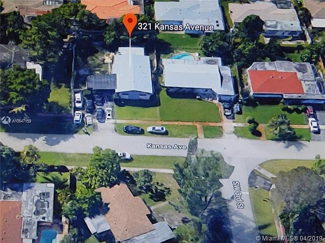 1st image of 321 Kansas Ave
