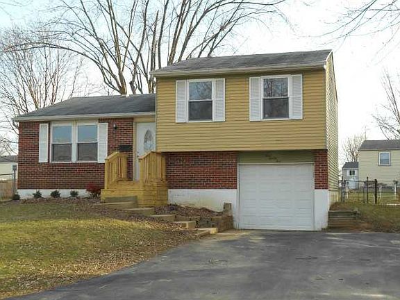 3rd image of 125 Wickham Farm Dr