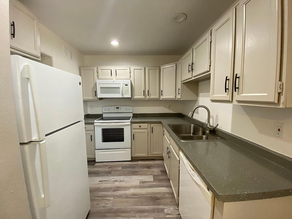 1st image of 6249 E Greenway Cir #4
