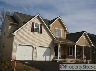 107 Holbrook Ln, Gilbertsville, PA 19525