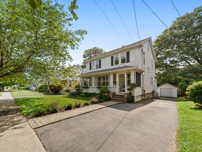 40 Saint George Avenue, Stamford, CT, 06905