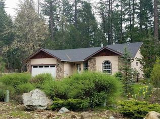 921 N Old Stage Rd, Cave Junction, OR 97523