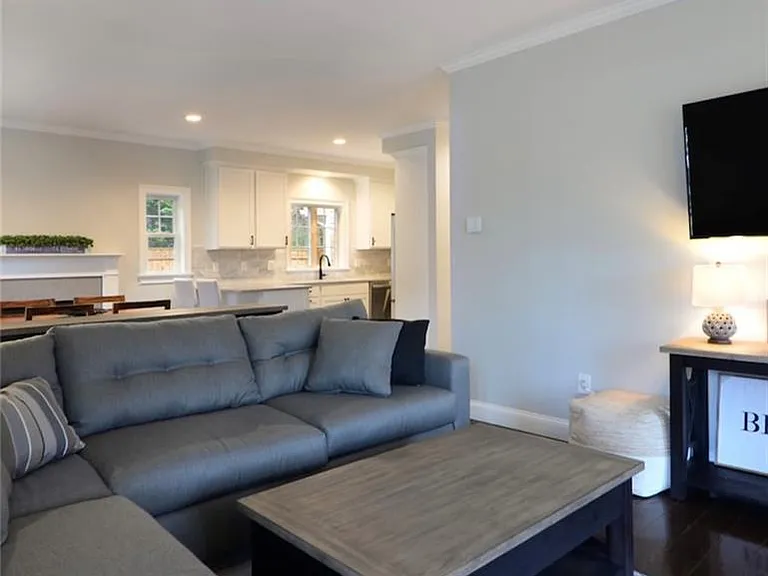 13 Arnold Ave #1 — Photo 15