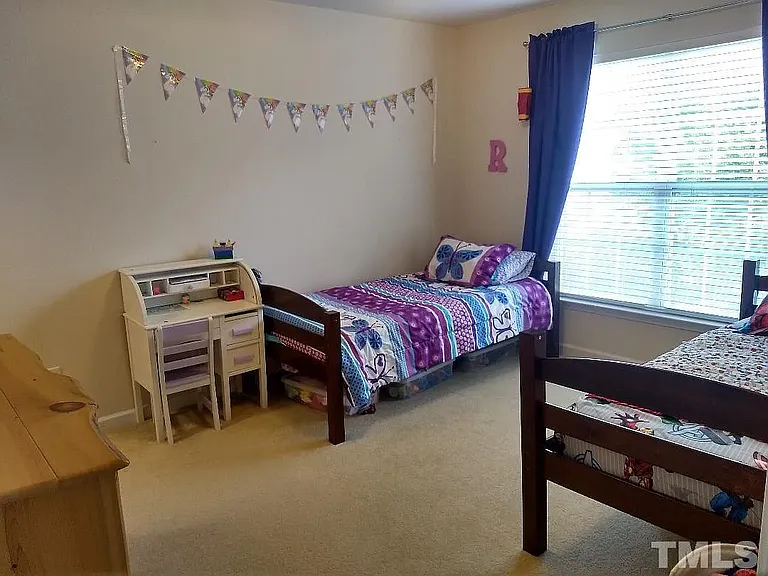 210 Oswego Ct — Photo 17