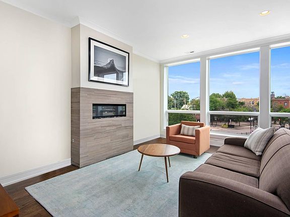 2nd image of 4056 N Lincoln Ave #2