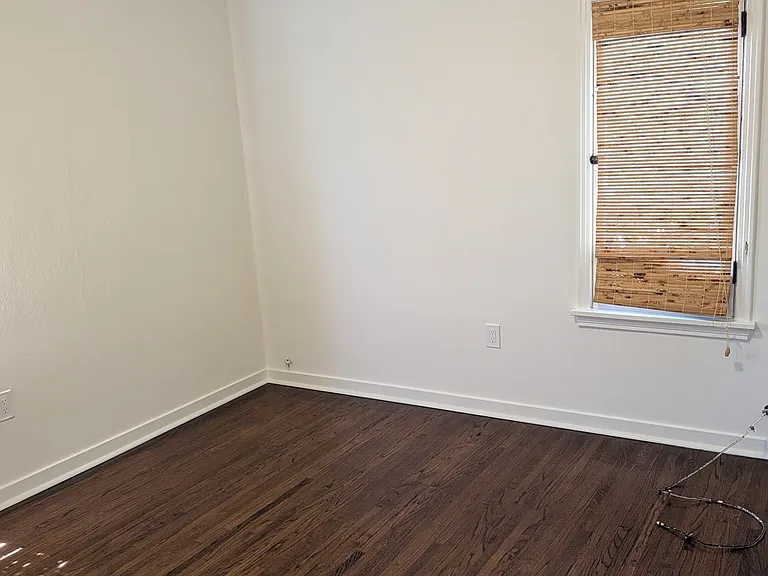 1099 Dolores Dr — Photo 8