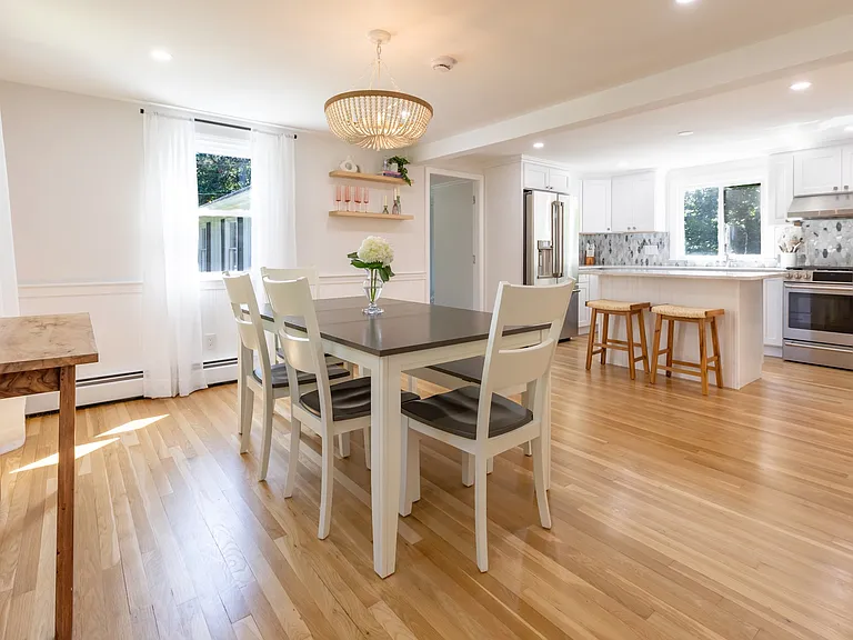 549 S Orleans Rd — Photo 16