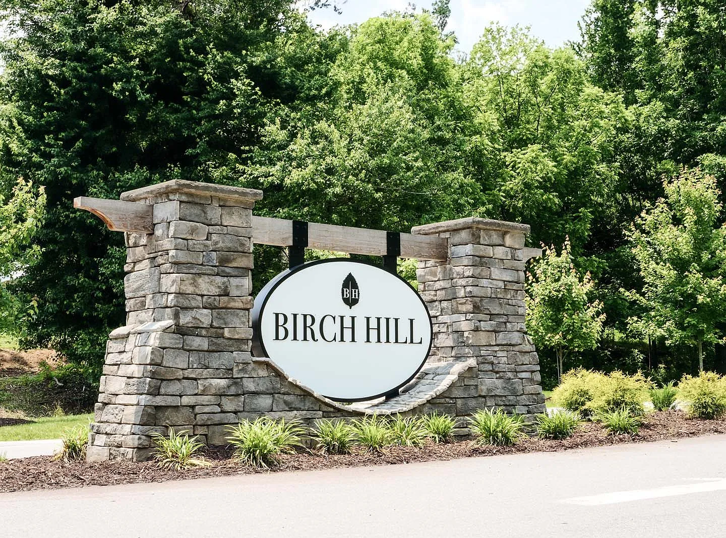 Birch Hill Apartments — Photo 1